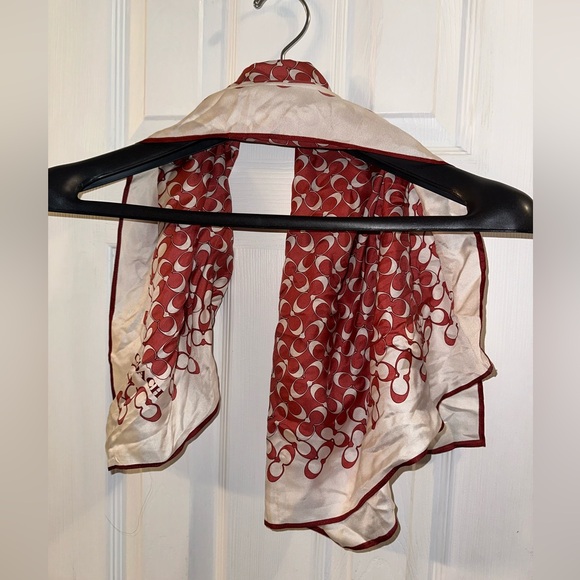 Coach Scarf - Picture 3 of 5